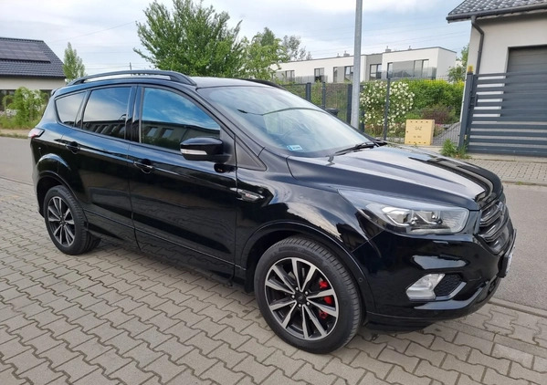 Ford Kuga cena 109899 przebieg: 70000, rok produkcji 2019 z Sosnowiec małe 596